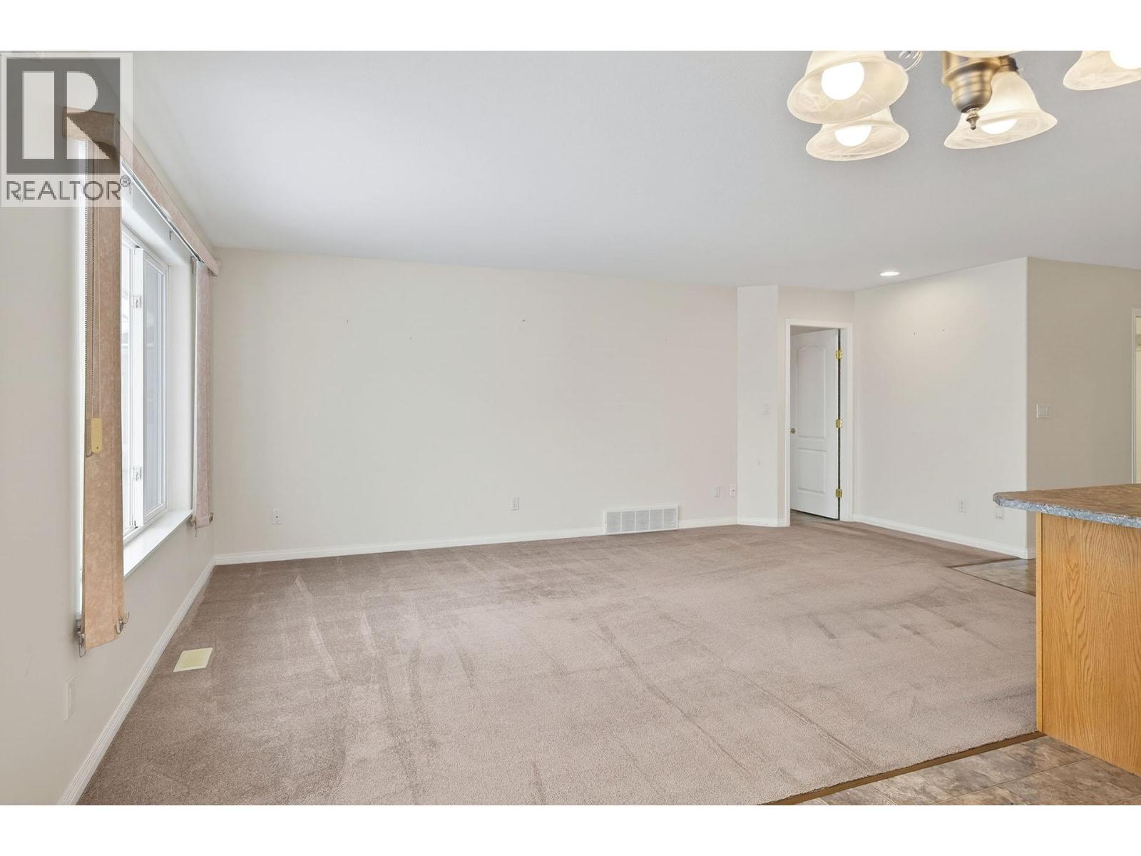 966 Raven Drive, Kamloops, British Columbia  V2B 8P1 - Photo 7 - 10371817