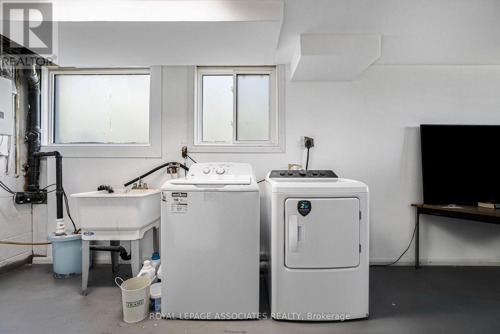 2371 Hendershot Road, Hamilton, Ontario  L0R 1C0 - Photo 34 - X12668464