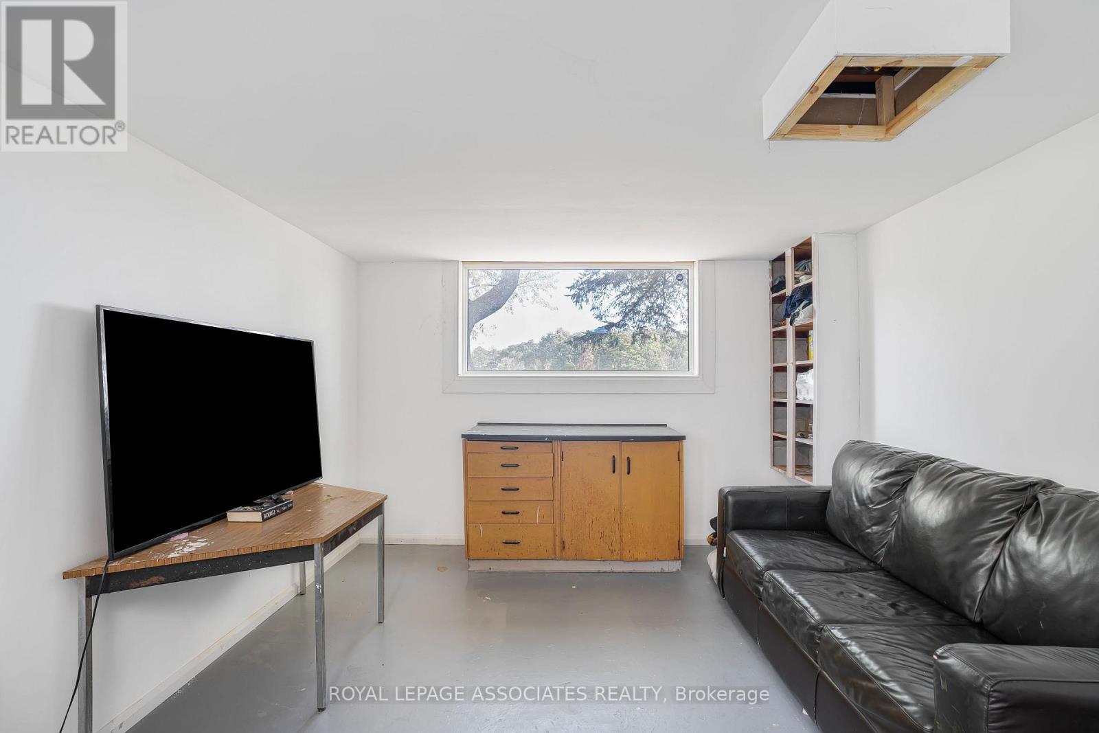 2371 Hendershot Road, Hamilton, Ontario  L0R 1C0 - Photo 35 - X12668464