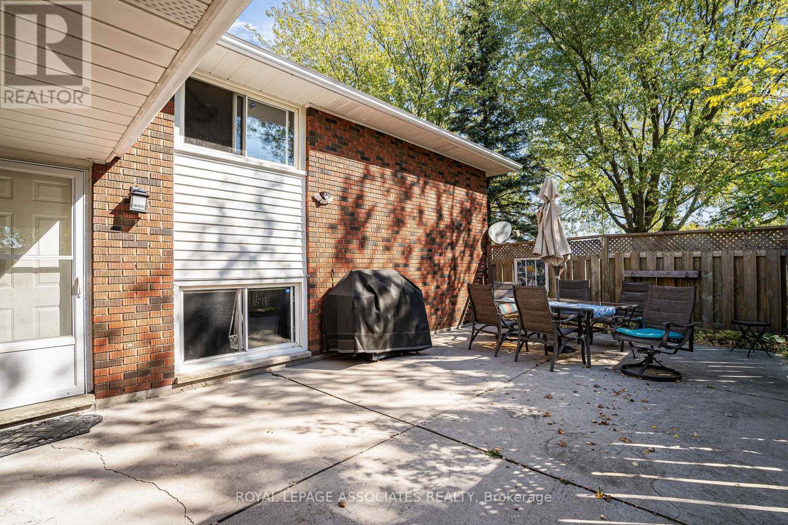 2371 Hendershot Road, Hamilton, Ontario  L0R 1C0 - Photo 7 - X12668464