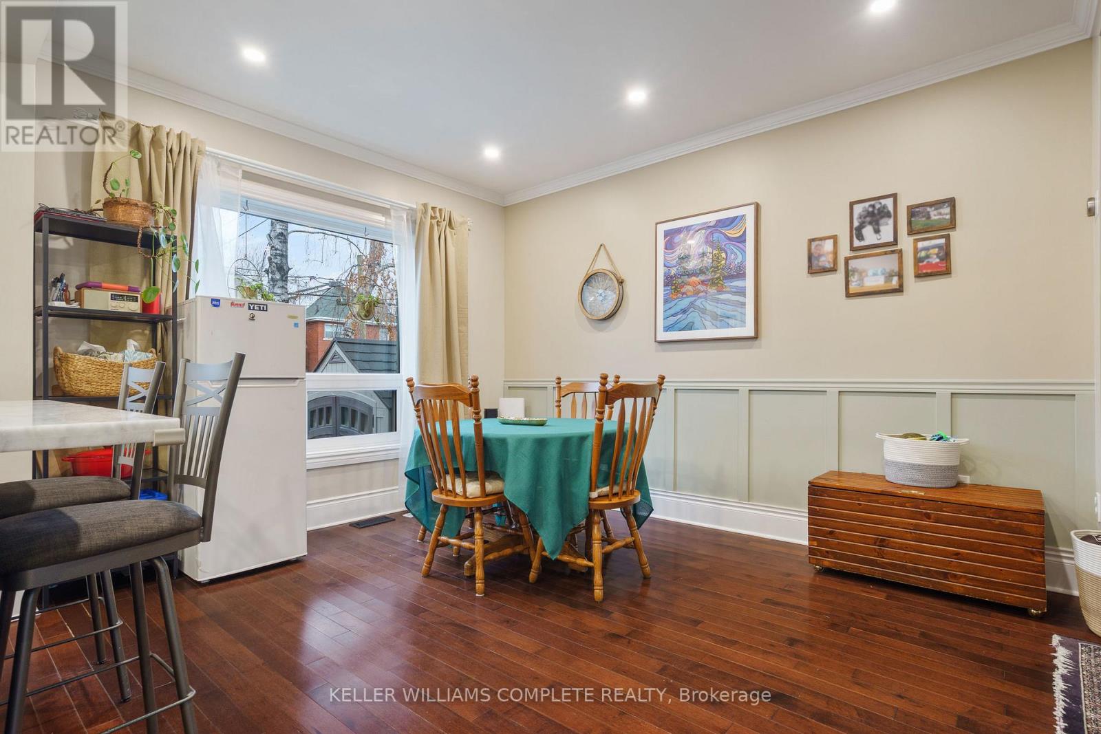 Main - 186 Balsam Avenue S, Hamilton, Ontario  L8M 3B8 - Photo 11 - X12668480