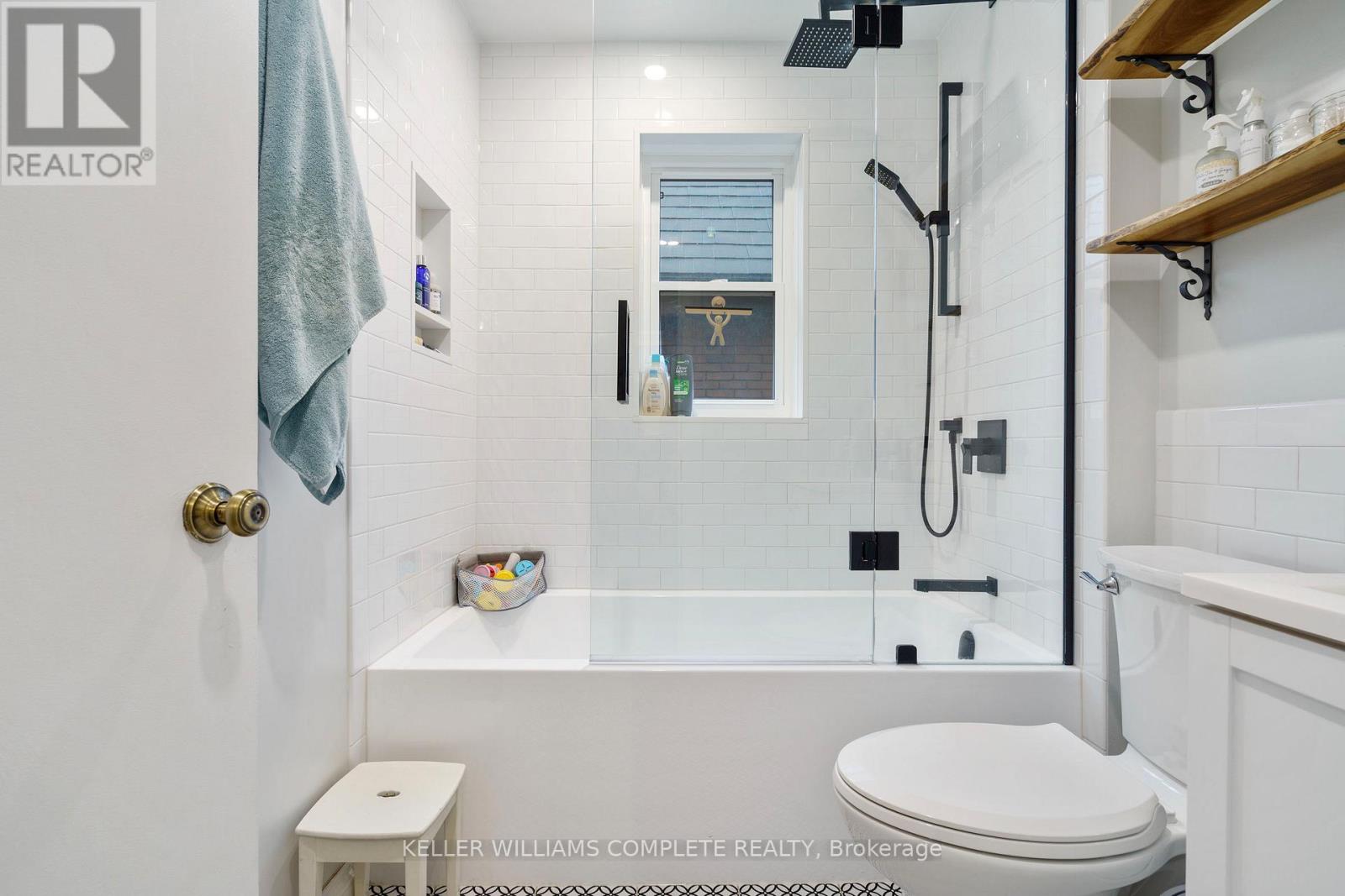 Main - 186 Balsam Avenue S, Hamilton, Ontario  L8M 3B8 - Photo 32 - X12668480