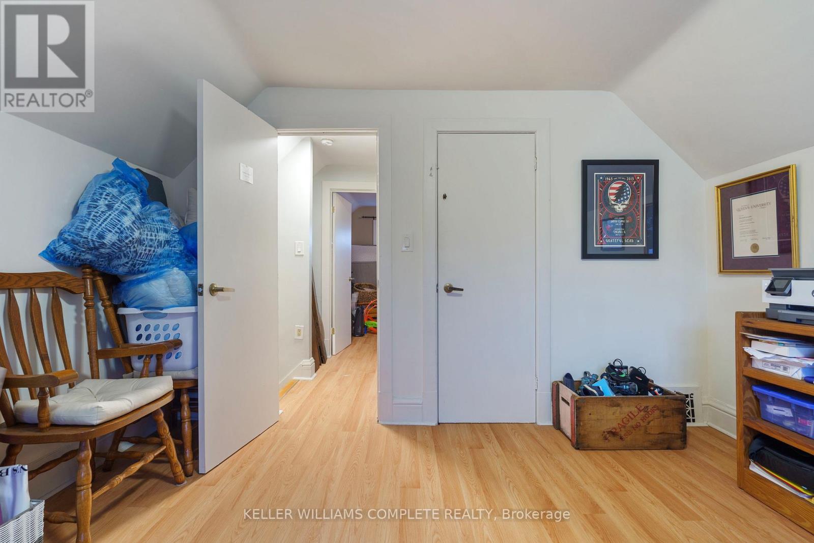 Main - 186 Balsam Avenue S, Hamilton, Ontario  L8M 3B8 - Photo 35 - X12668480