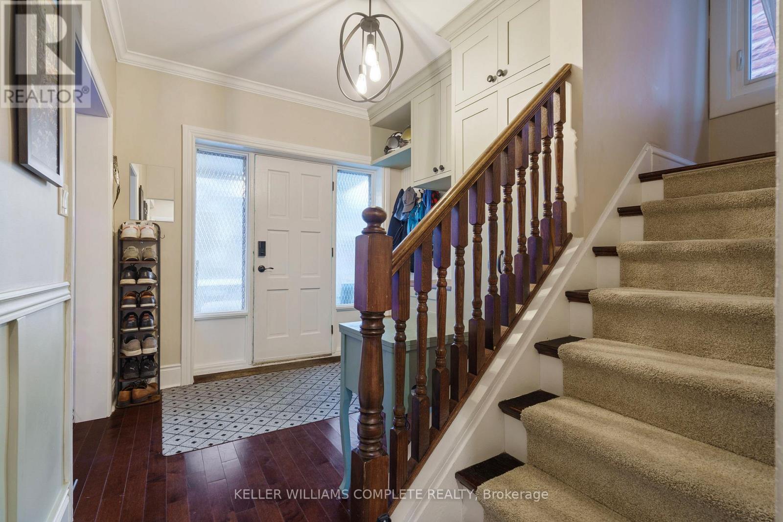 Main - 186 Balsam Avenue S, Hamilton, Ontario  L8M 3B8 - Photo 5 - X12668480