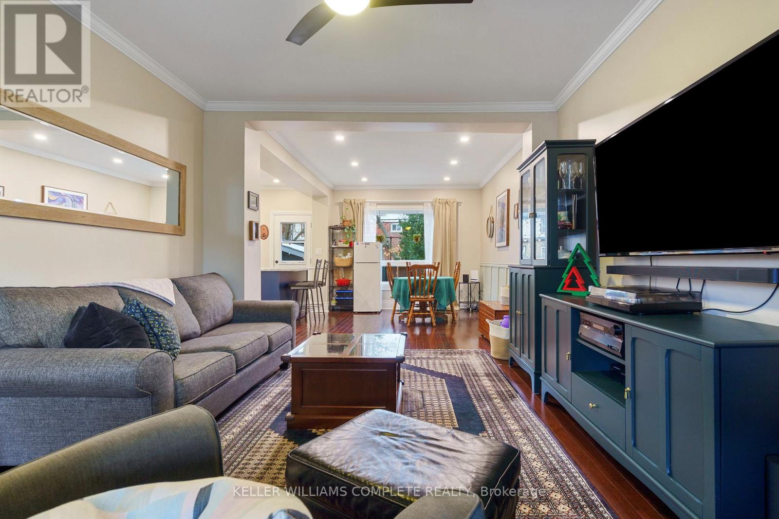 Main - 186 Balsam Avenue S, Hamilton, Ontario  L8M 3B8 - Photo 8 - X12668480