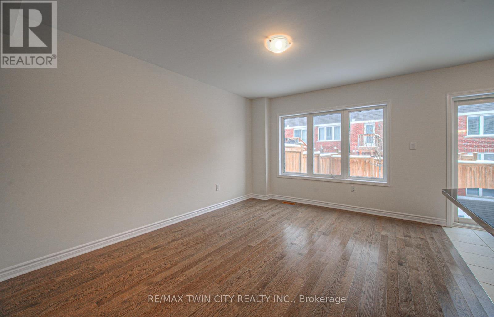 32 - 19 Ridge Road, Cambridge, Ontario  N3E 0C7 - Photo 12 - X12668484