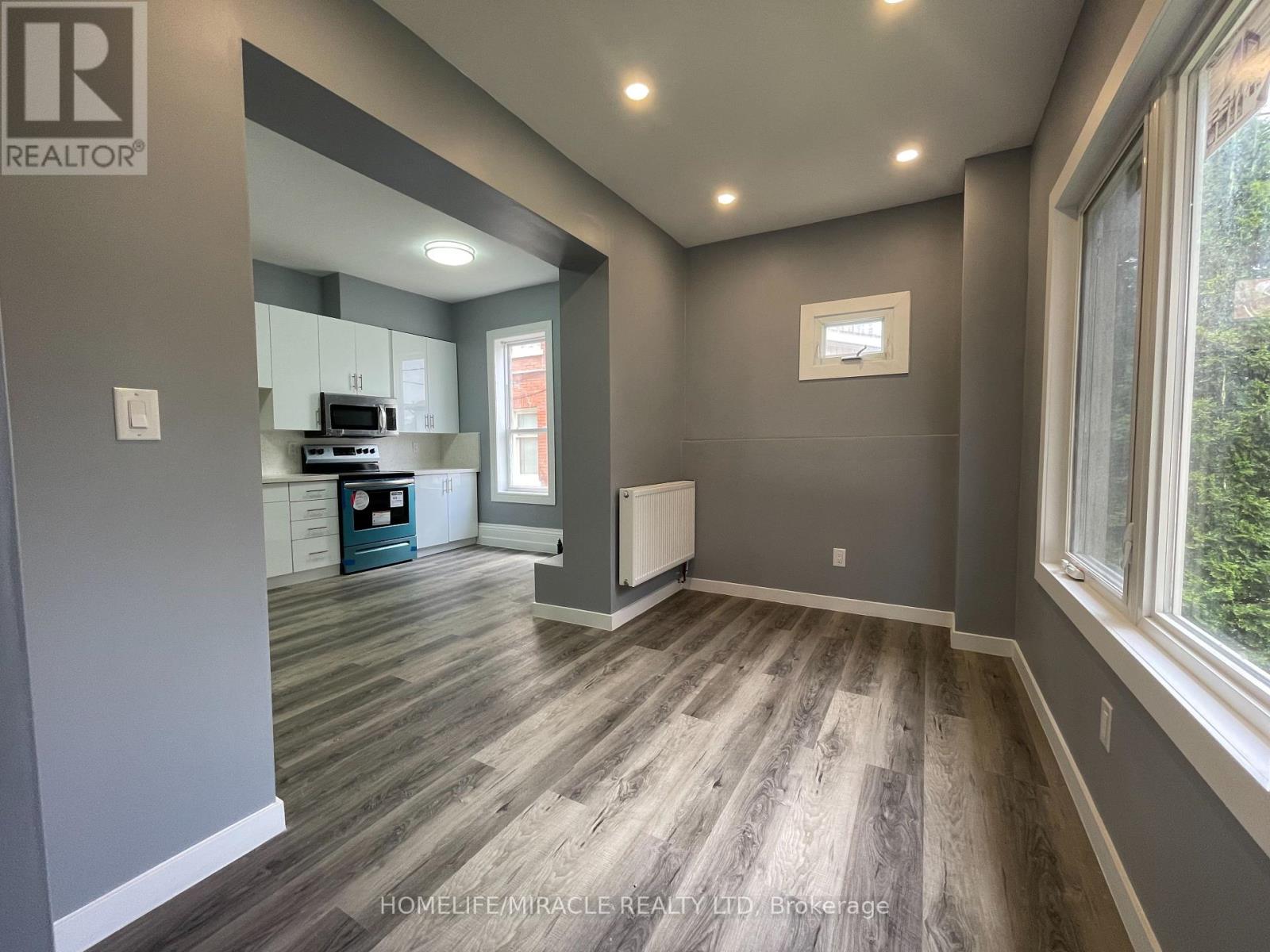 1 - 49 Madison Avenue N, Kitchener, Ontario  N2H 2Z5 - Photo 11 - X12668510