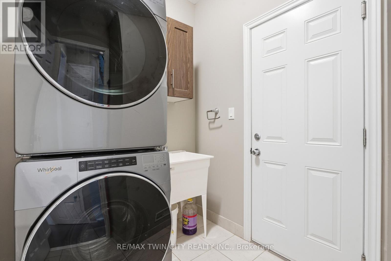 126 Tartan Avenue, Kitchener, Ontario  N2R 0N4 - Photo 14 - X12668514