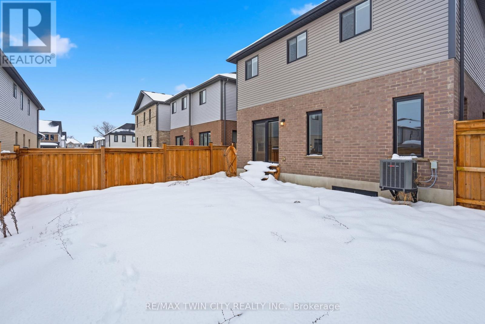 126 Tartan Avenue, Kitchener, Ontario  N2R 0N4 - Photo 40 - X12668514