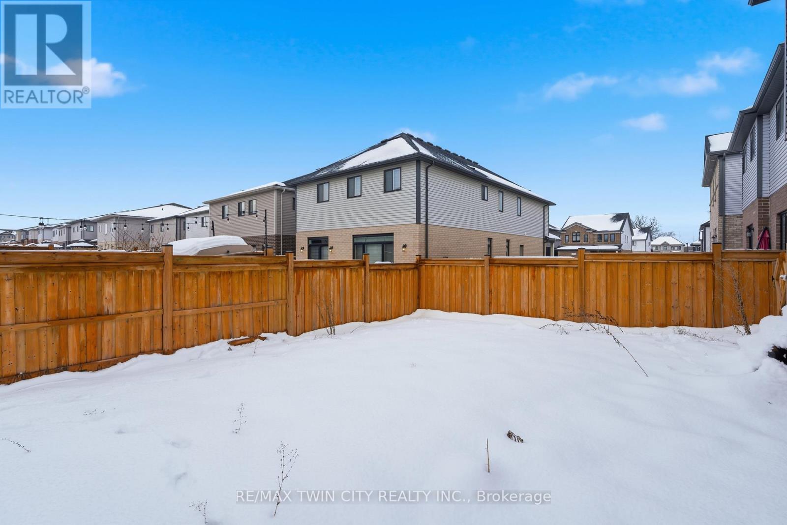 126 Tartan Avenue, Kitchener, Ontario  N2R 0N4 - Photo 41 - X12668514