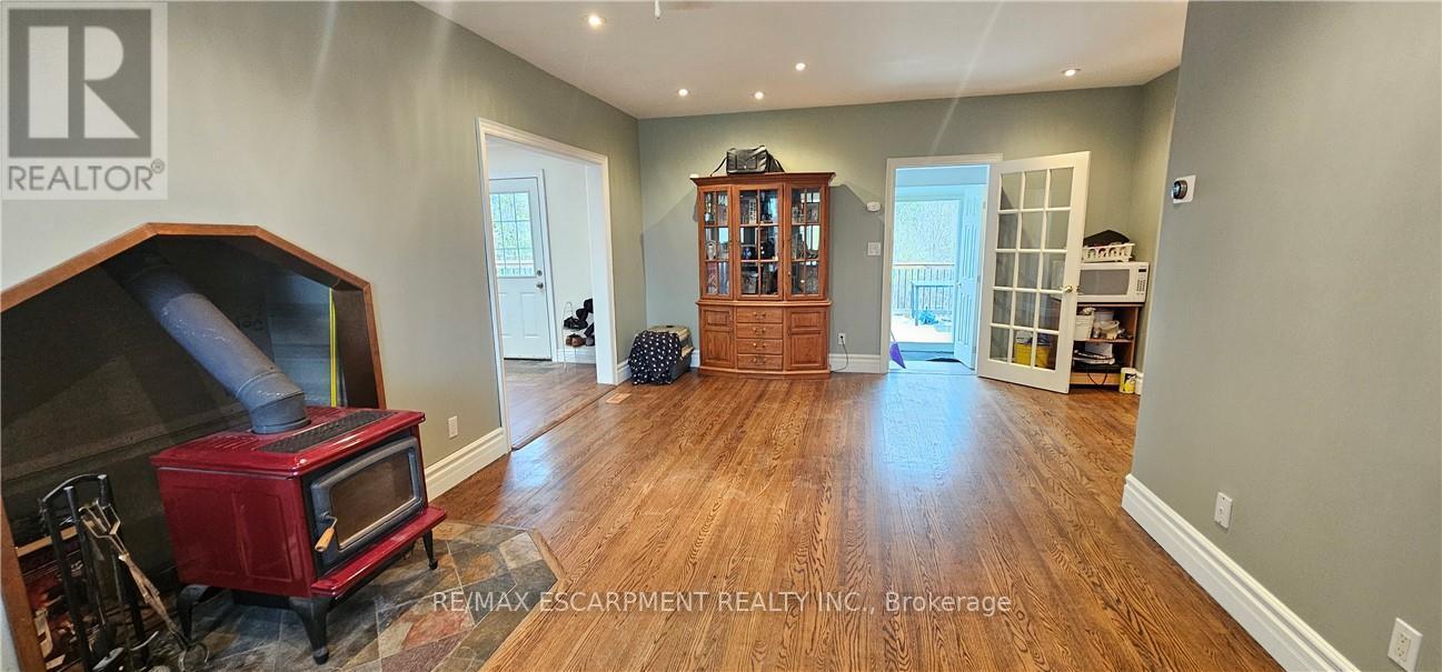 1083 Indiana Road E, Haldimand, Ontario  N0A 1C0 - Photo 17 - X12668568