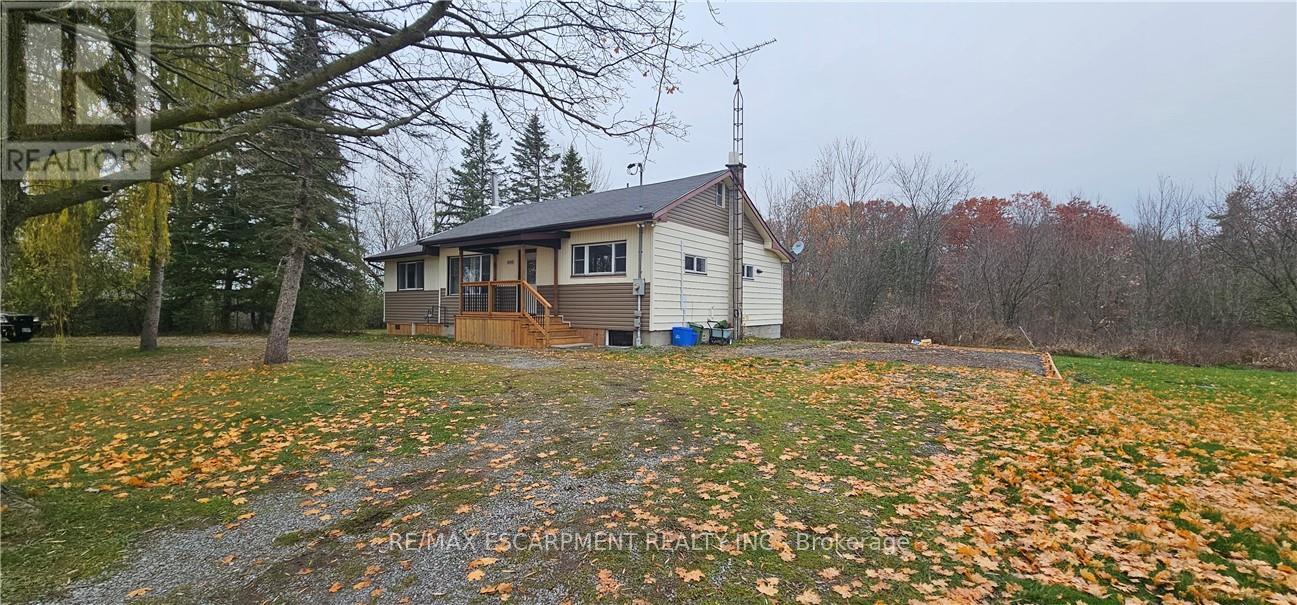 1083 Indiana Road E, Haldimand, Ontario  N0A 1C0 - Photo 3 - X12668568