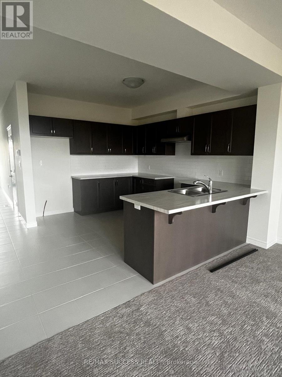 23 Lloyd Davies Way, Hamilton, Ontario  L0R 1C0 - Photo 3 - X12668664