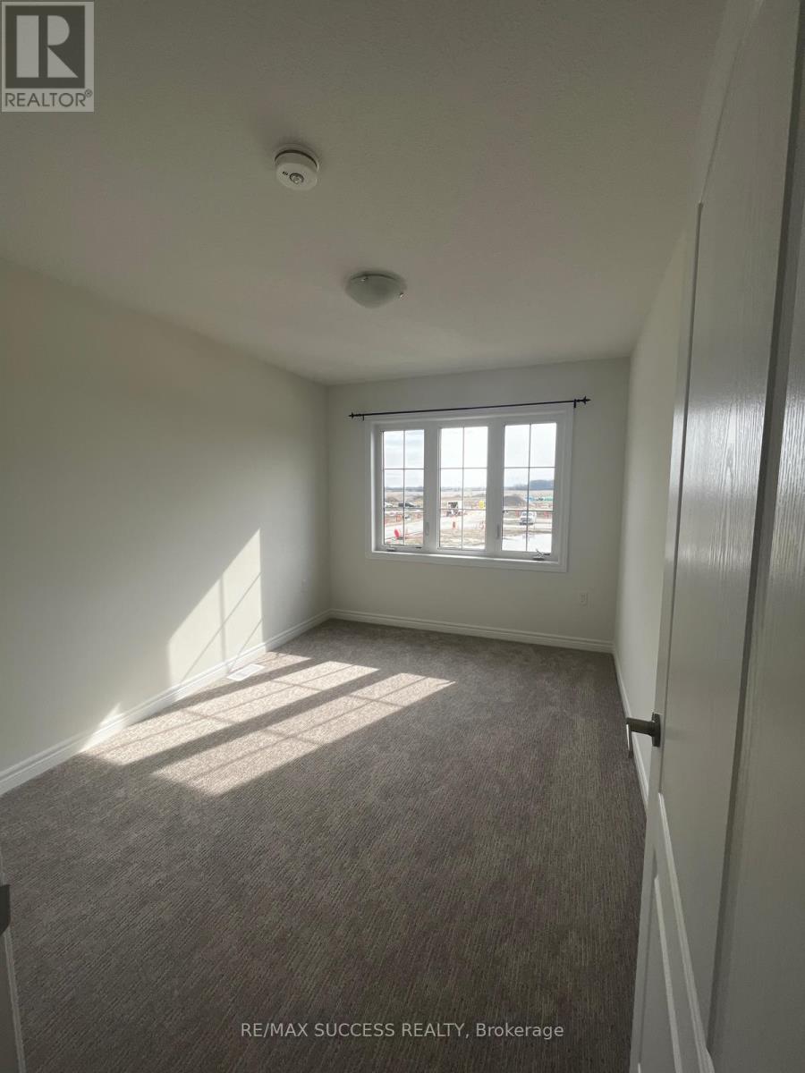 23 Lloyd Davies Way, Hamilton, Ontario  L0R 1C0 - Photo 4 - X12668664