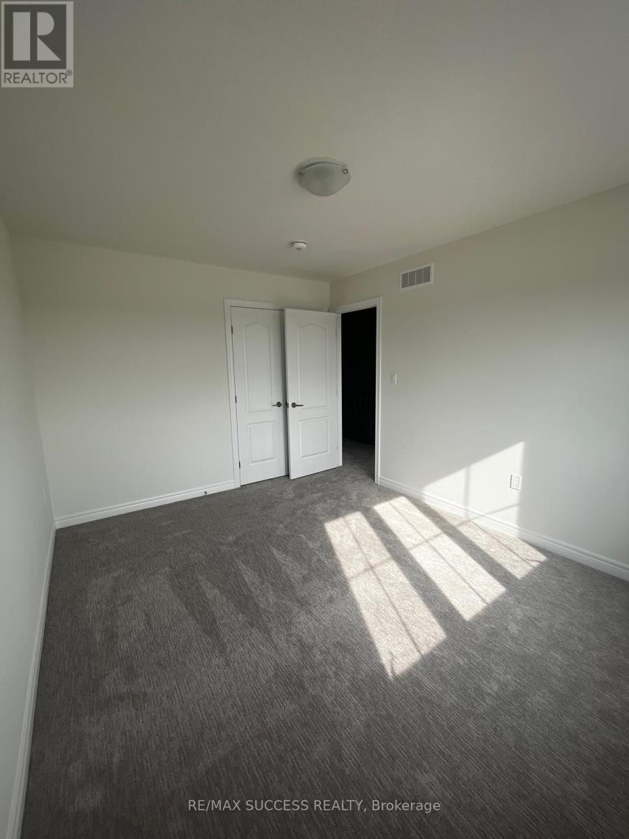 23 Lloyd Davies Way, Hamilton, Ontario  L0R 1C0 - Photo 5 - X12668664