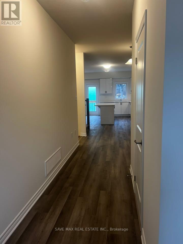 69 - 305 Garner Road W, Hamilton, Ontario  L9G 3K9 - Photo 3 - X12668674