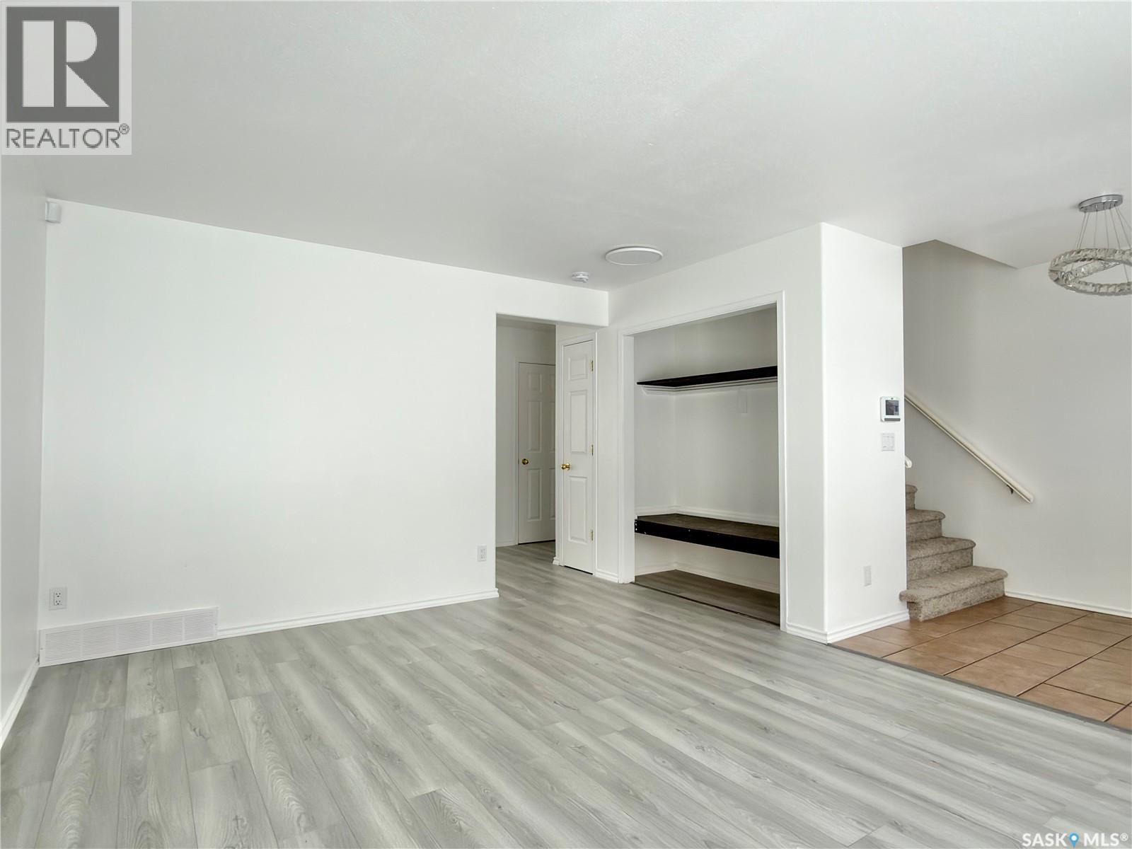 538 Carter Way, Saskatoon, Saskatchewan  S7L 7J1 - Photo 6 - SK026284