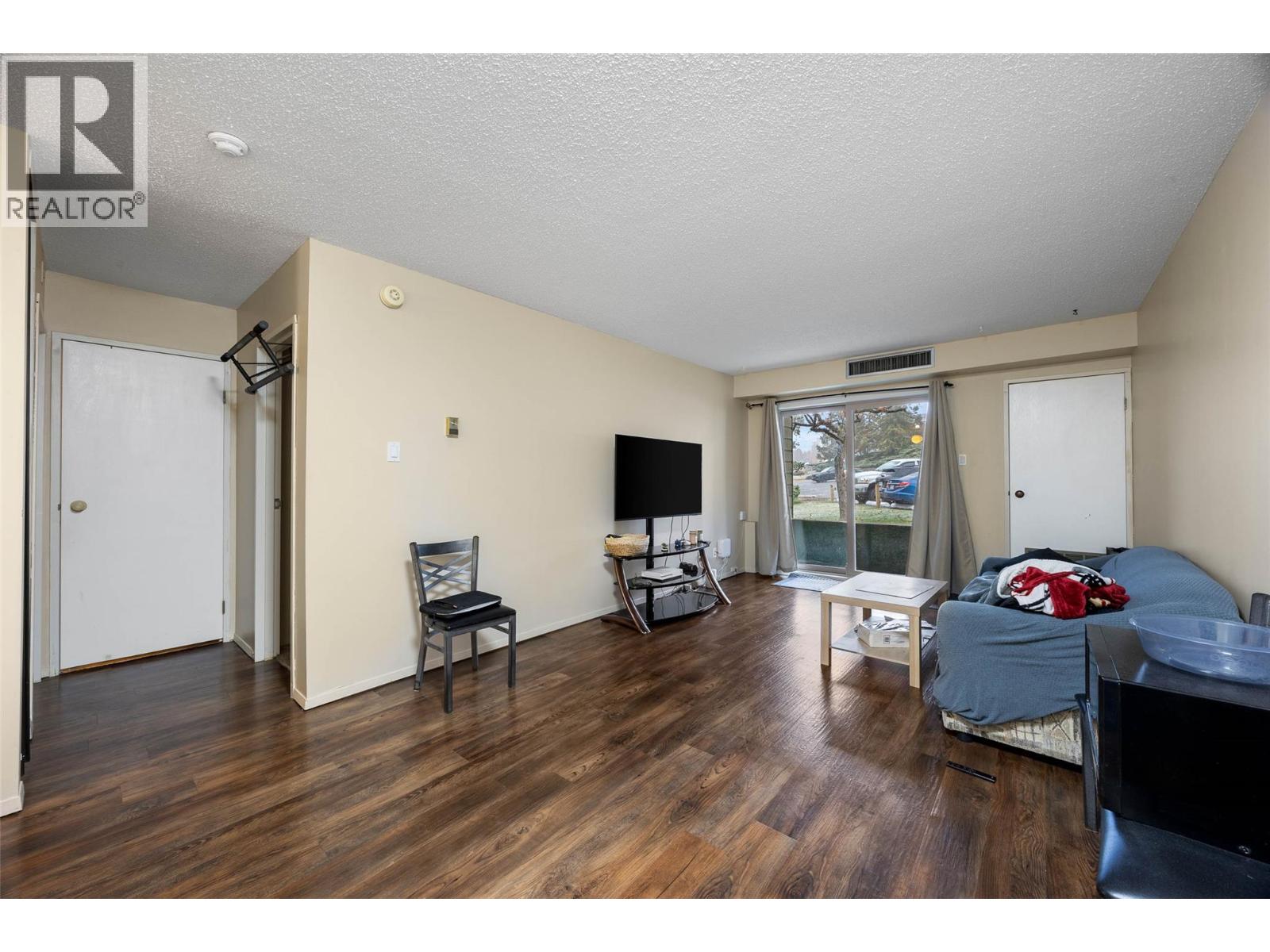 245 Gordonhorn Crescent Unit# 111, Kamloops, British Columbia  V2E 1G5 - Photo 7 - 10372020