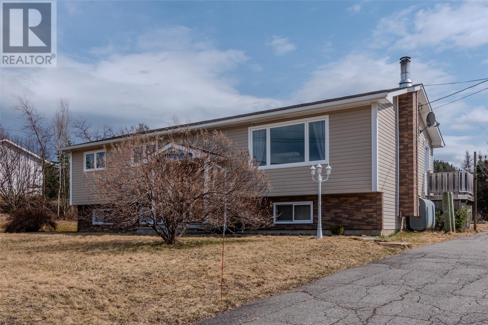 74 Beach Road, Eastport, Newfoundland & Labrador  A0G 1Z0 - Photo 2 - 1293507