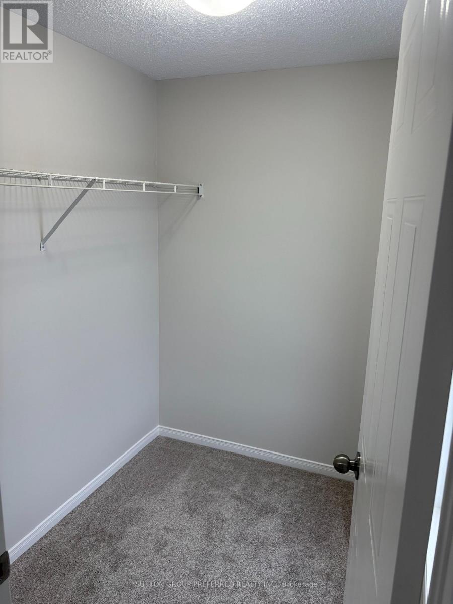 6 - 600 White Elm Boulevard, Waterloo, Ontario  N2V 2V2 - Photo 6 - X12668756