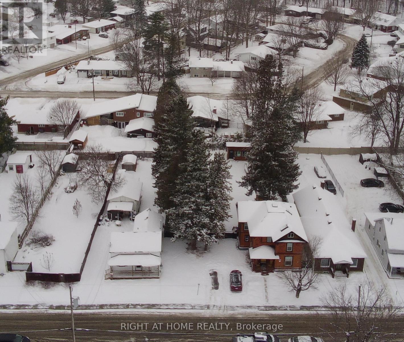 250 Harrington Street, Arnprior, Ontario  K7S 2T9 - Photo 1 - X12668874