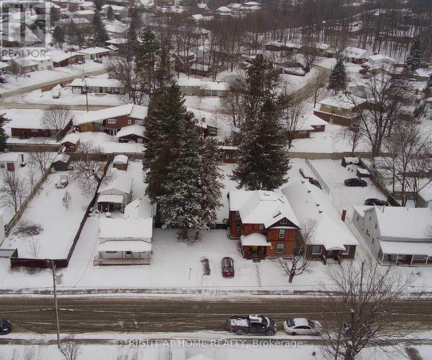 250 Harrington Street, Arnprior, Ontario  K7S 2T9 - Photo 7 - X12668874