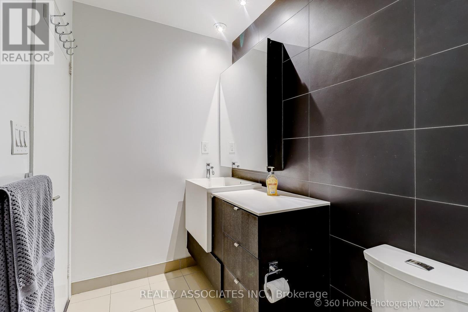 1001 - 151 Dan Leckie Way, Toronto, Ontario  M5V 4B2 - Photo 19 - C12660010