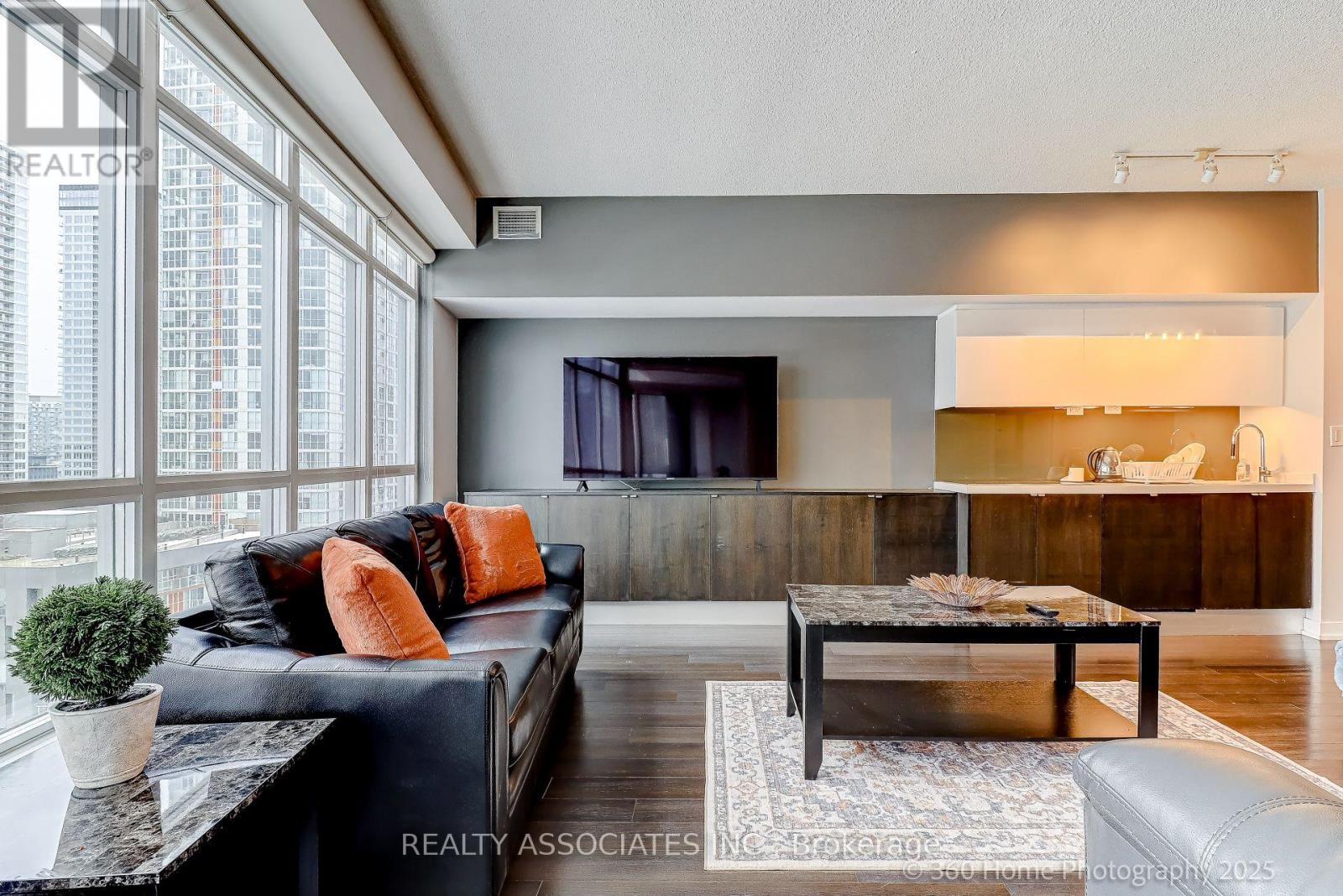 1001 - 151 Dan Leckie Way, Toronto, Ontario  M5V 4B2 - Photo 14 - C12660010