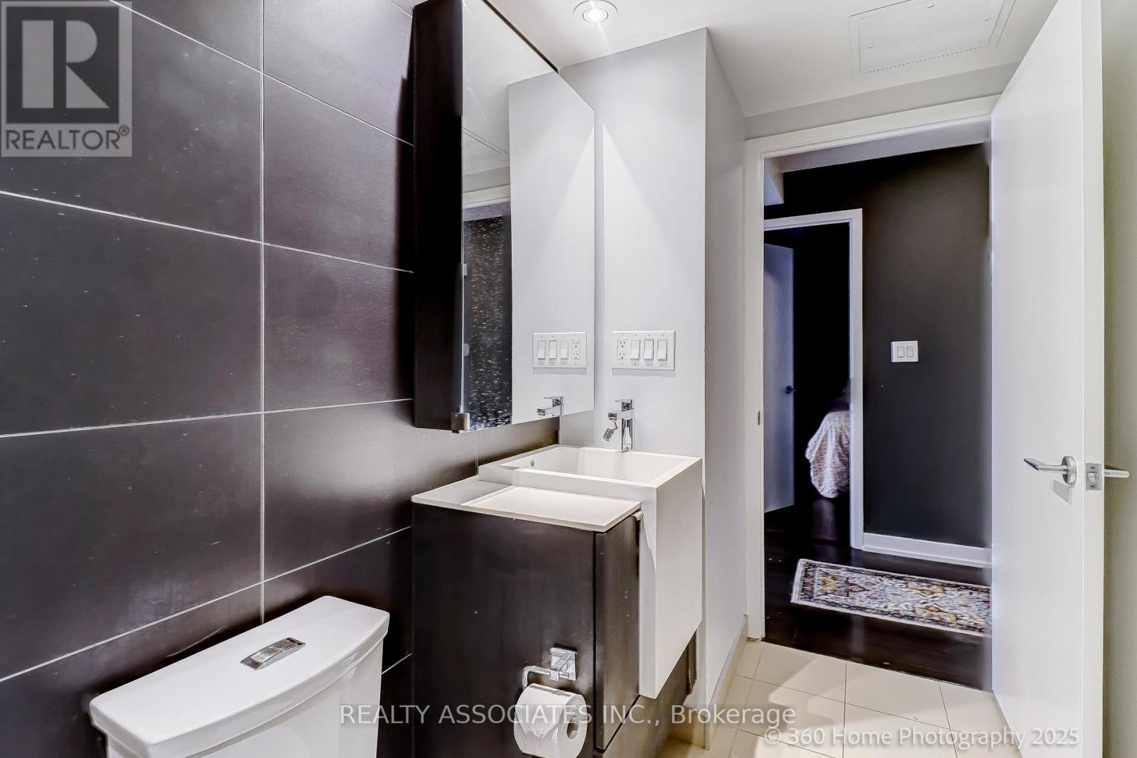 1001 - 151 Dan Leckie Way, Toronto, Ontario  M5V 4B2 - Photo 23 - C12660010