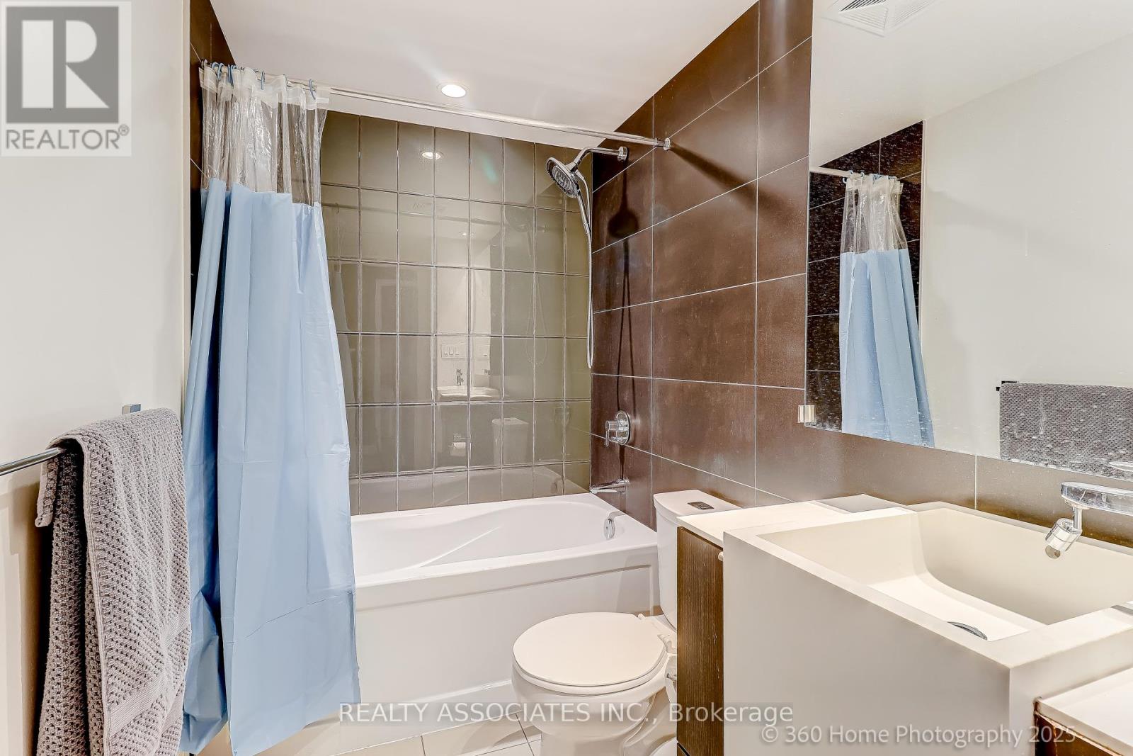 1001 - 151 Dan Leckie Way, Toronto, Ontario  M5V 4B2 - Photo 22 - C12660010