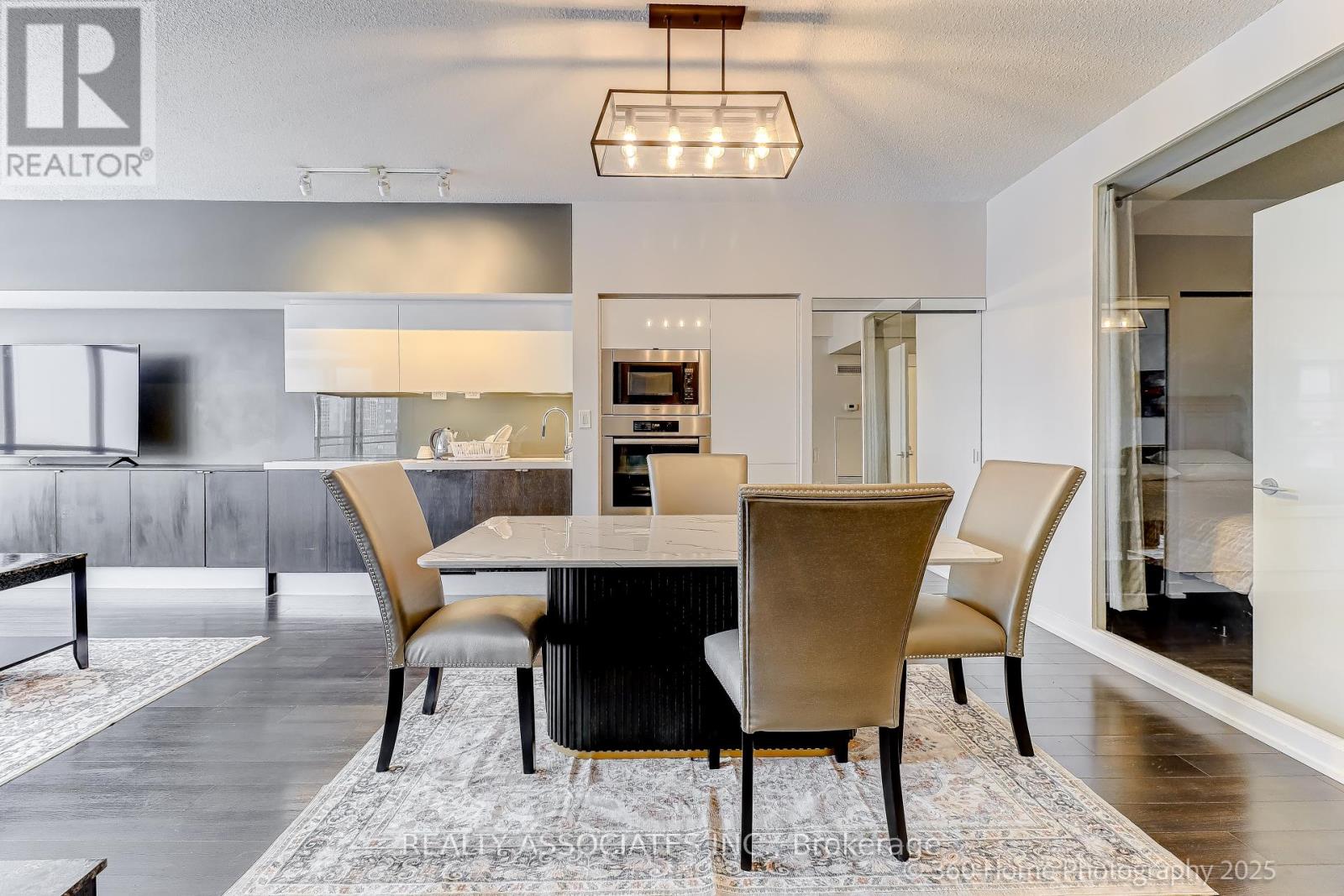 1001 - 151 Dan Leckie Way, Toronto, Ontario  M5V 4B2 - Photo 4 - C12660010