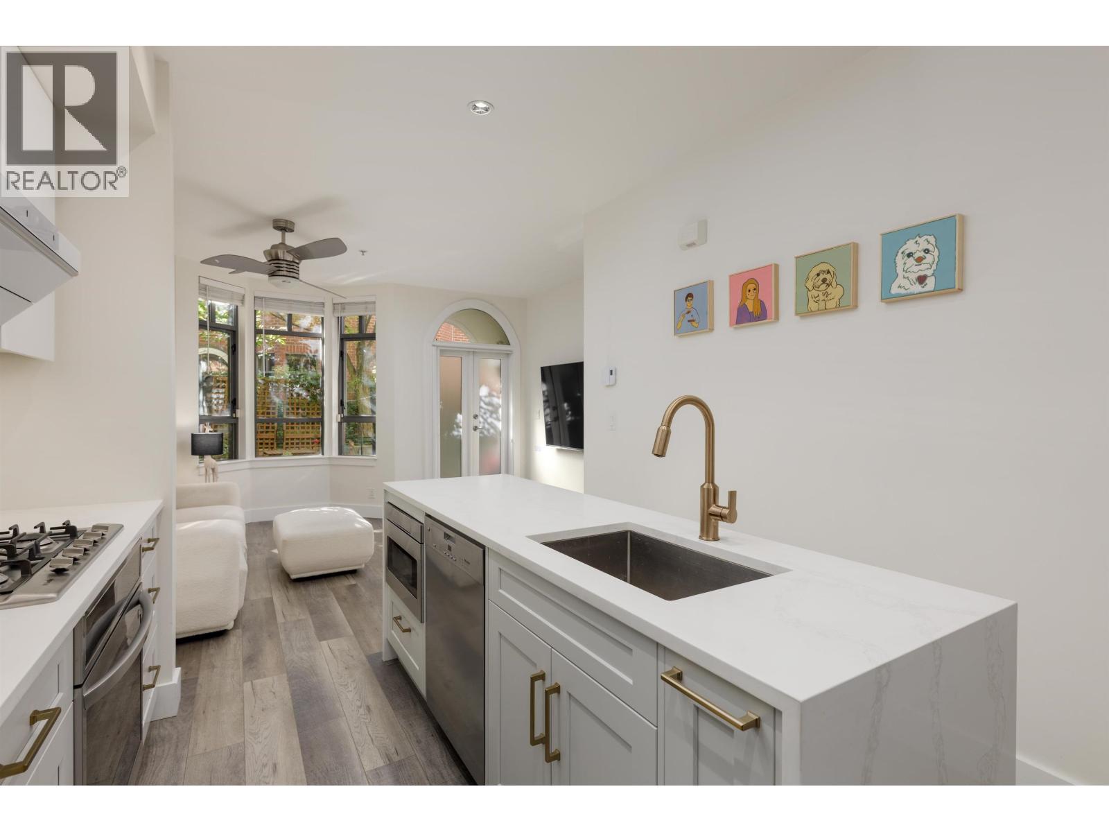 828 W 6th Avenue, Vancouver, British Columbia  V5Z 1A6 - Photo 4 - R3076425