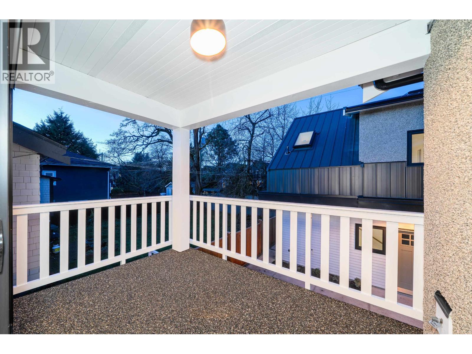 2735 W 8th Avenue, Vancouver, British Columbia  V6K 2B7 - Photo 13 - R3076426