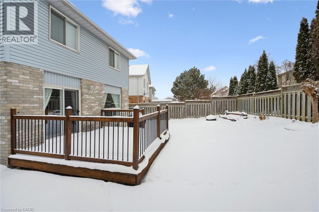 747 Fairway Court, Kitchener, Ontario  N2A 4B4 - Photo 7 - 40795417