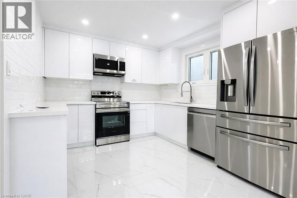 384 Westwood Drive Unit# Upper, Waterloo, Ontario  N2M 2L6 - Photo 4 - 40795796