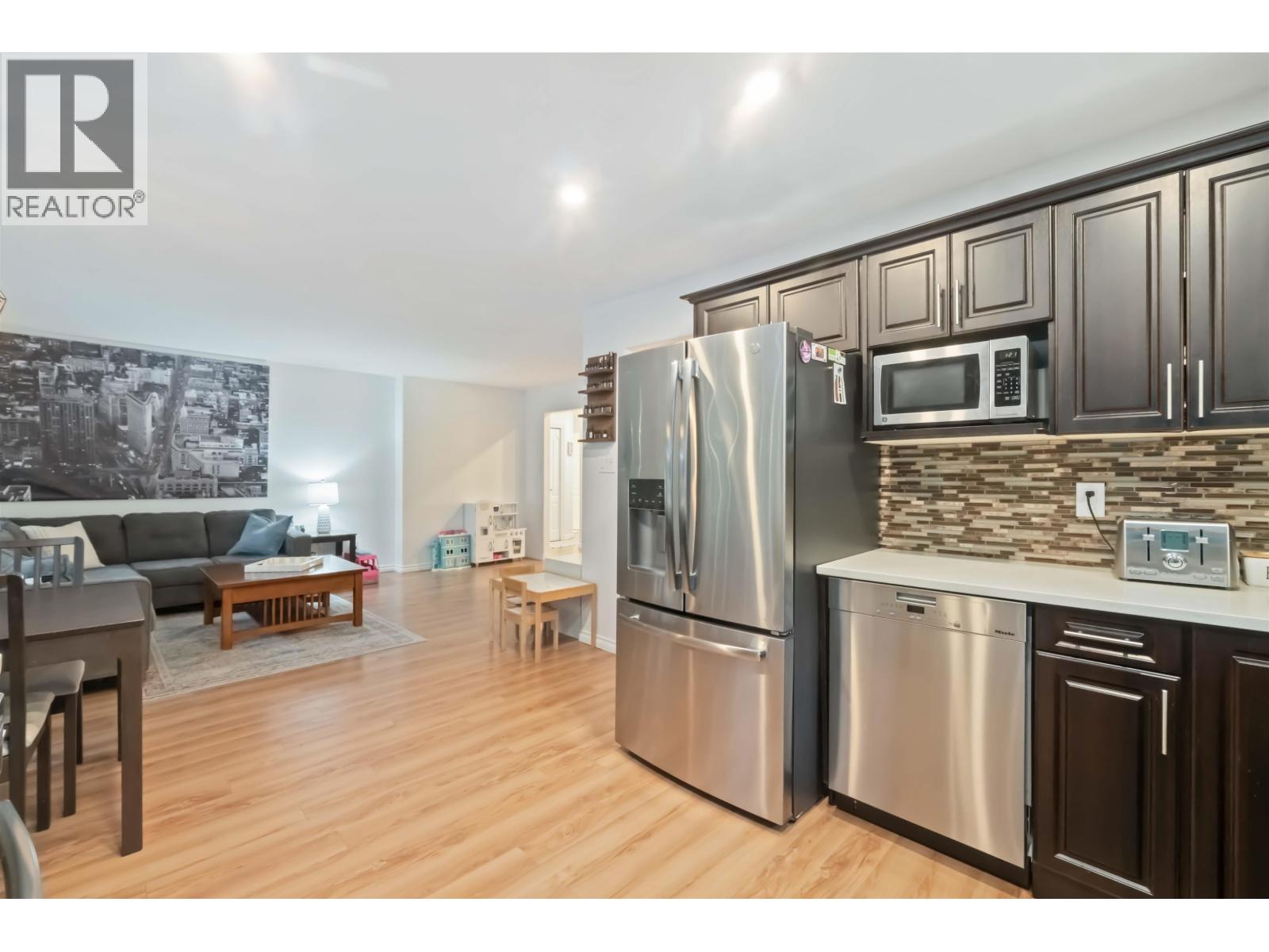 27111 122 Avenue, Maple Ridge, British Columbia  V2W 1C2 - Photo 5 - R3076472