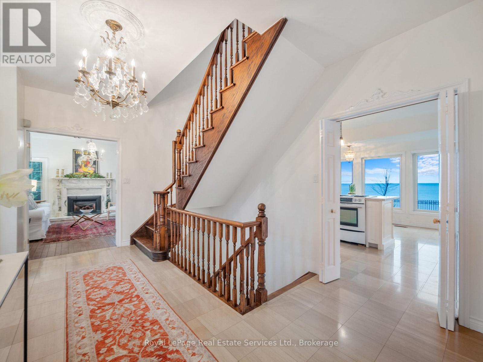 3286 Shelburne Place, Oakville, Ontario  L6L 5V9 - Photo 3 - W12449216