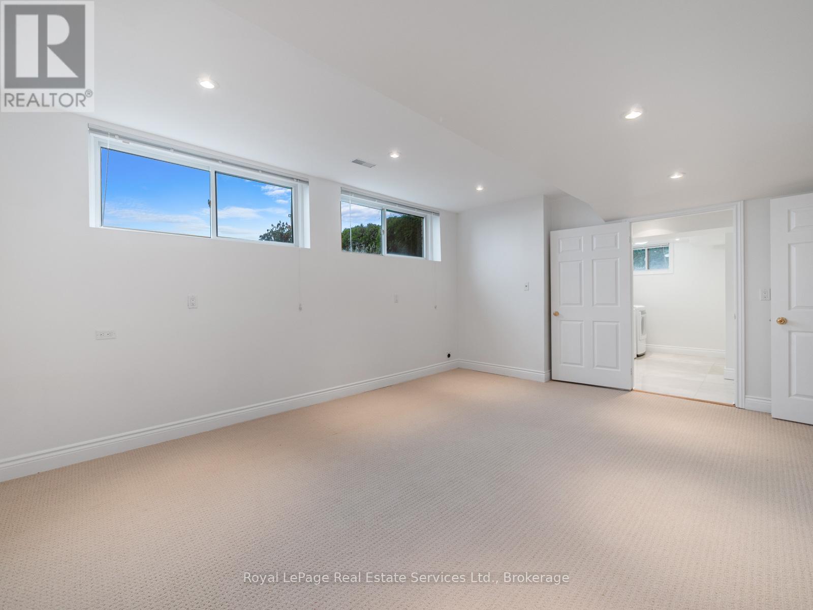 3286 Shelburne Place, Oakville, Ontario  L6L 5V9 - Photo 37 - W12449216