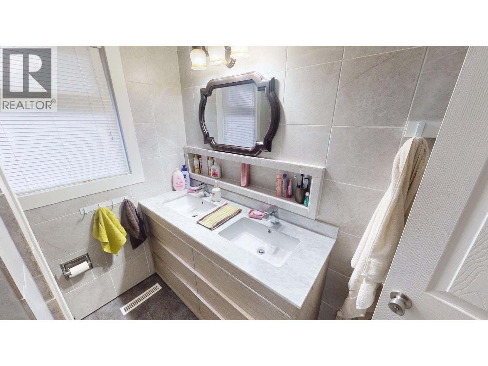 703 8th Street S, Cranbrook, British Columbia  V1C 1P5 - Photo 14 - 10371994