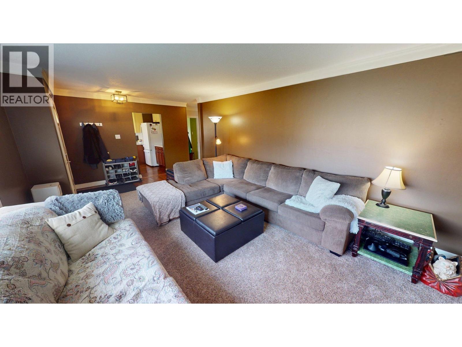 703 8th Street S, Cranbrook, British Columbia  V1C 1P5 - Photo 5 - 10371994