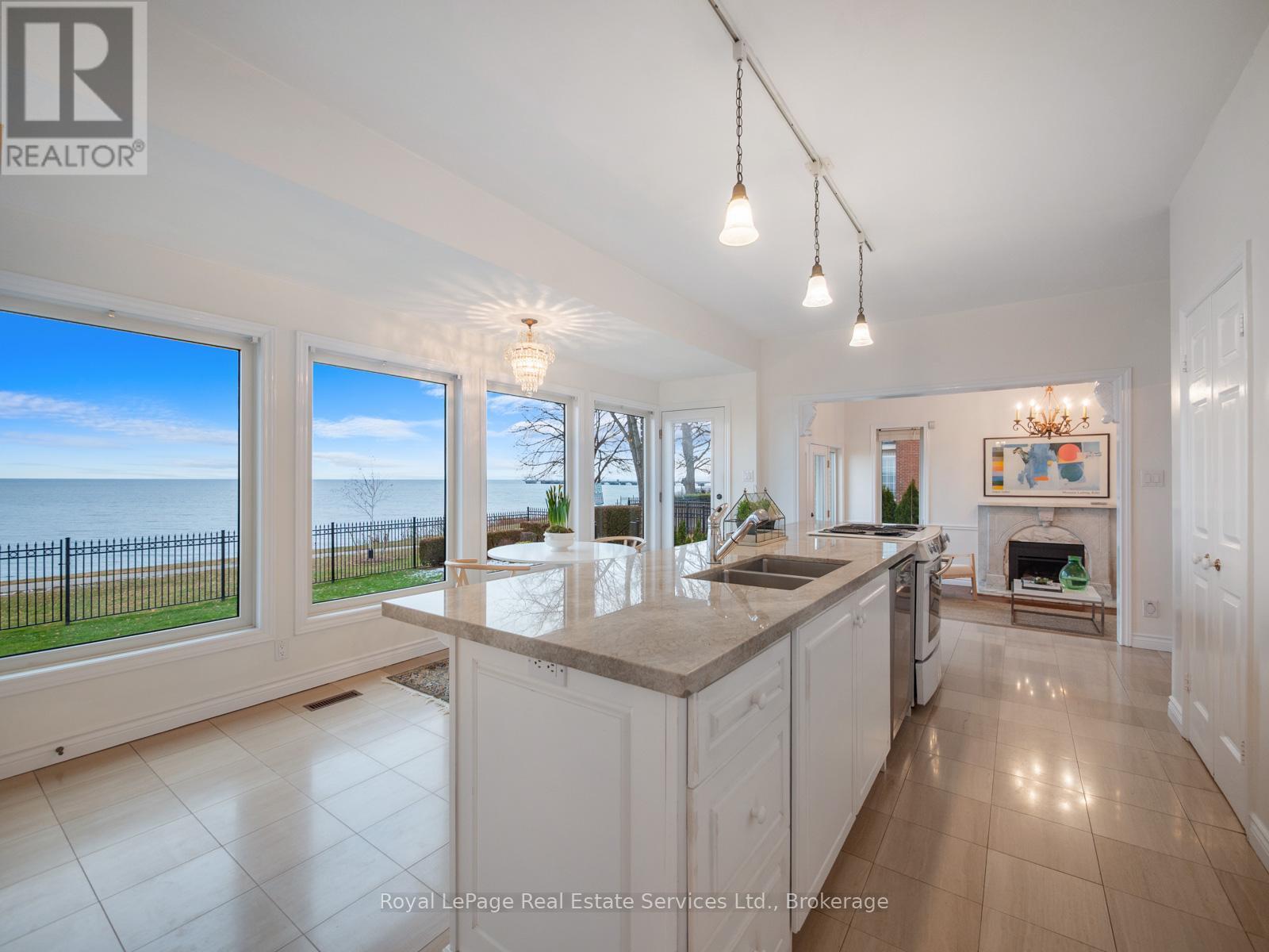 3286 Shelburne Place, Oakville, Ontario  L6L 5V9 - Photo 7 - W12449216