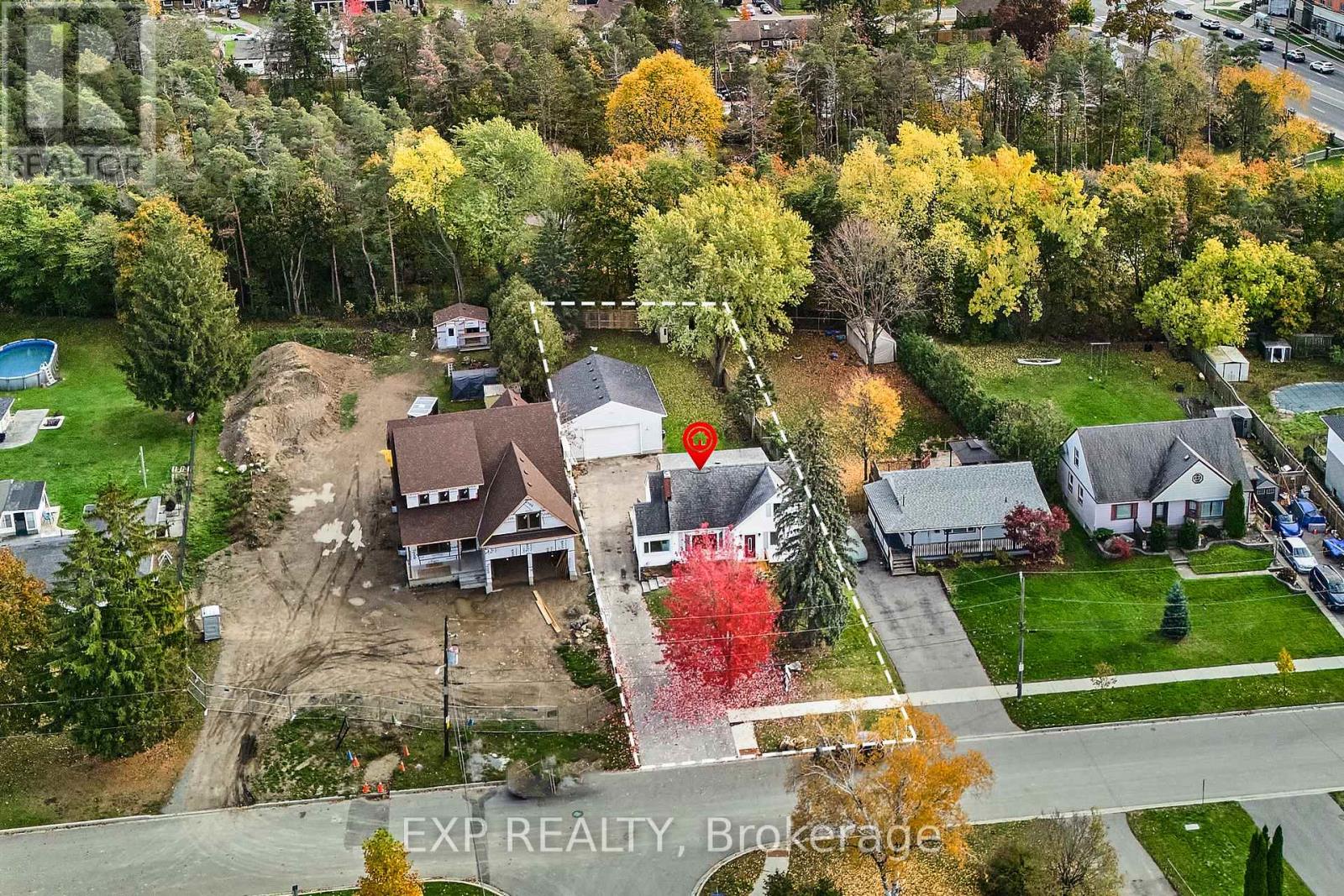 17 Eastwood Avenue N, Oshawa (Samac), Ontario  L1G 3Y5 - Photo 3 - E12593526