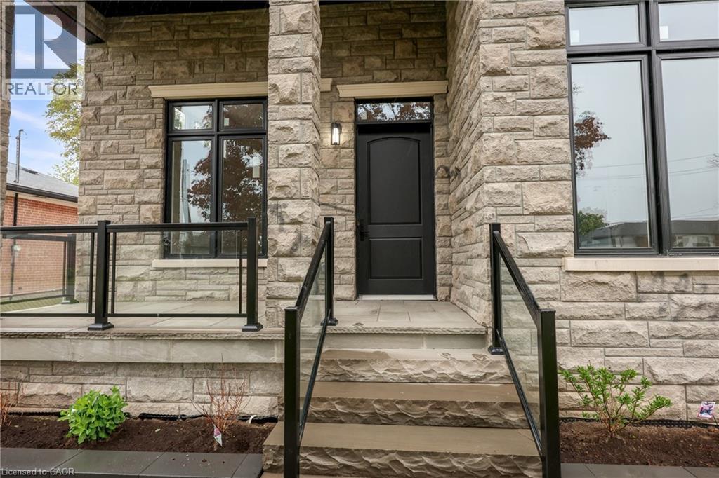 2091 Bridge Road Unit# Upper, Oakville, Ontario  L6L 2E8 - Photo 3 - 40796263