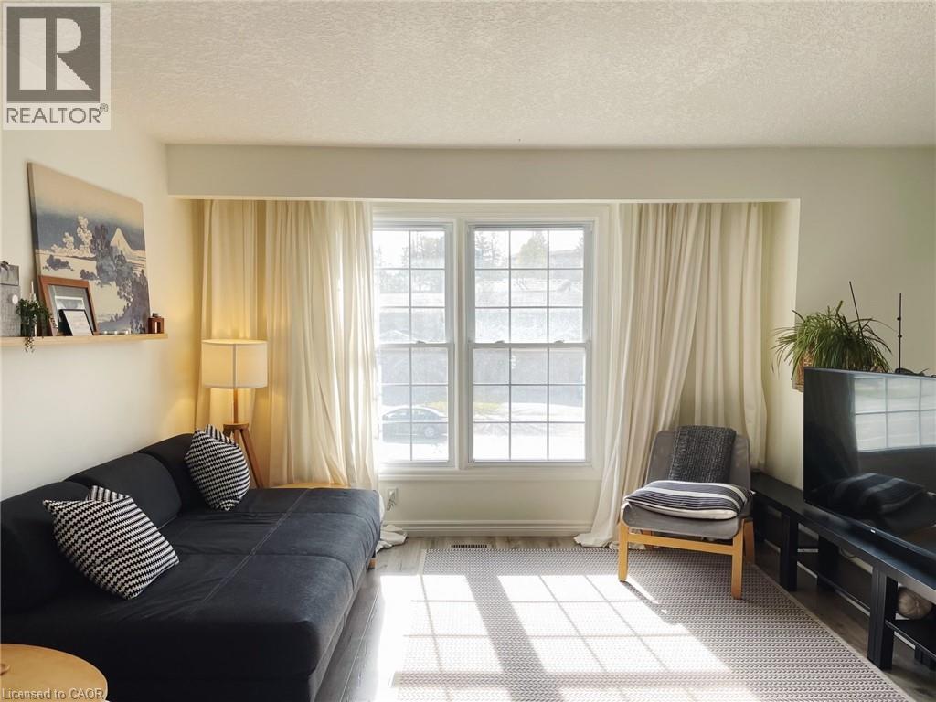 340 Pioneer Drive, Kitchener, Ontario  N2P 1K6 - Photo 6 - 40796259