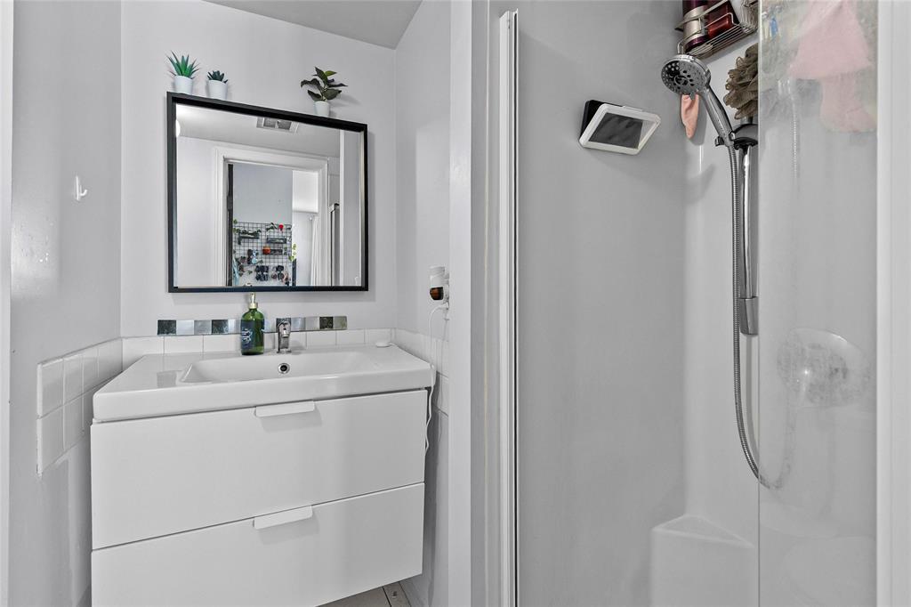 695 Sheppard Street, Winnipeg, Manitoba  R2P 0H6 - Photo 12 - 202600226