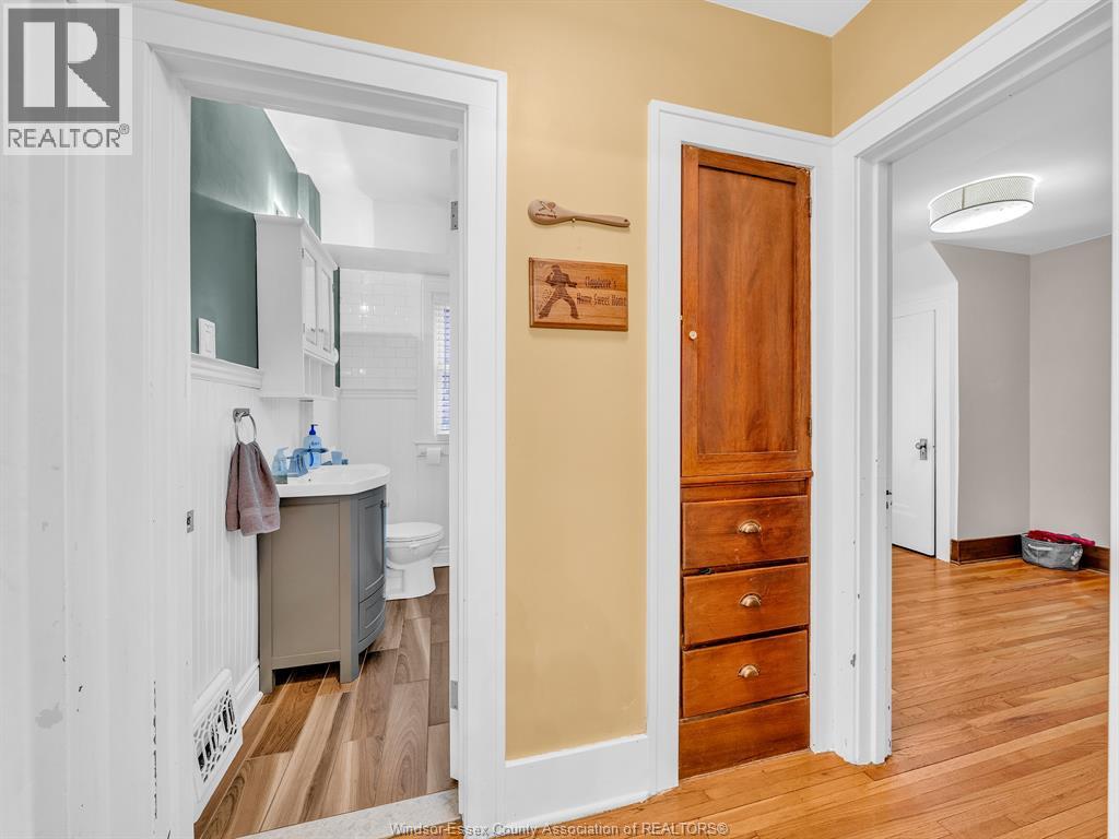 2327 Windermere Road, Windsor, Ontario  N8W 2T1 - Photo 14 - 26000361