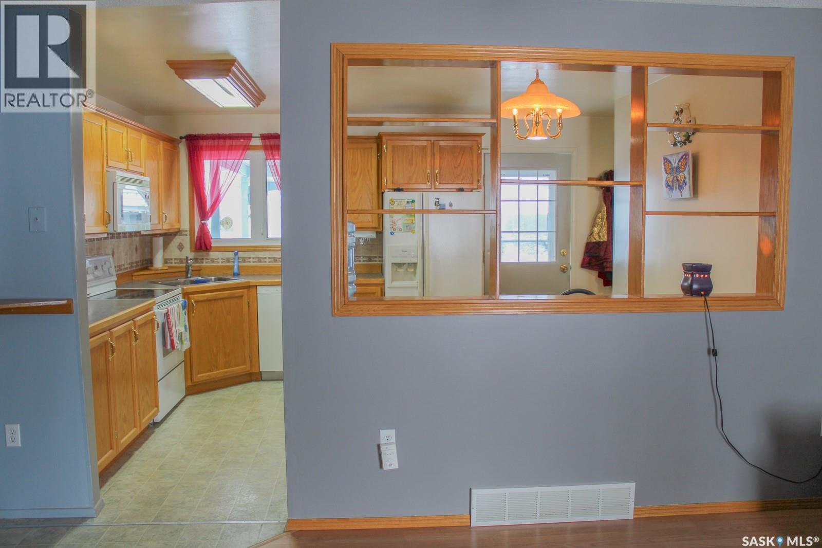 102 Osborne Street, Melfort, Saskatchewan  S0E 1A0 - Photo 9 - SK026256