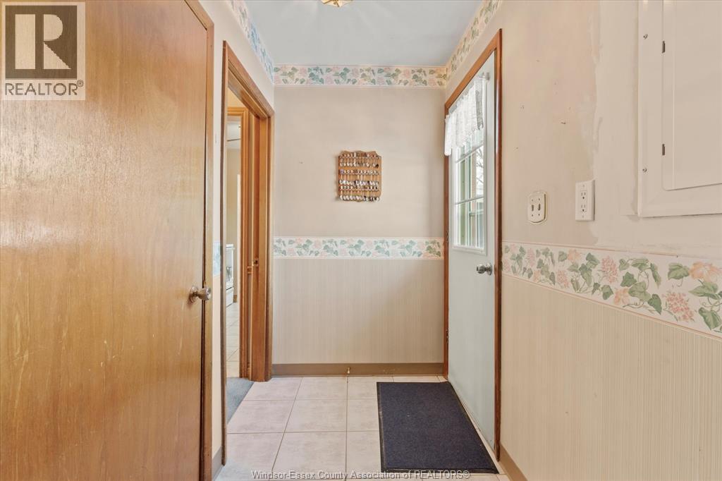 4810 Ray Road, Windsor, Ontario  N0R 1K0 - Photo 21 - 26000363