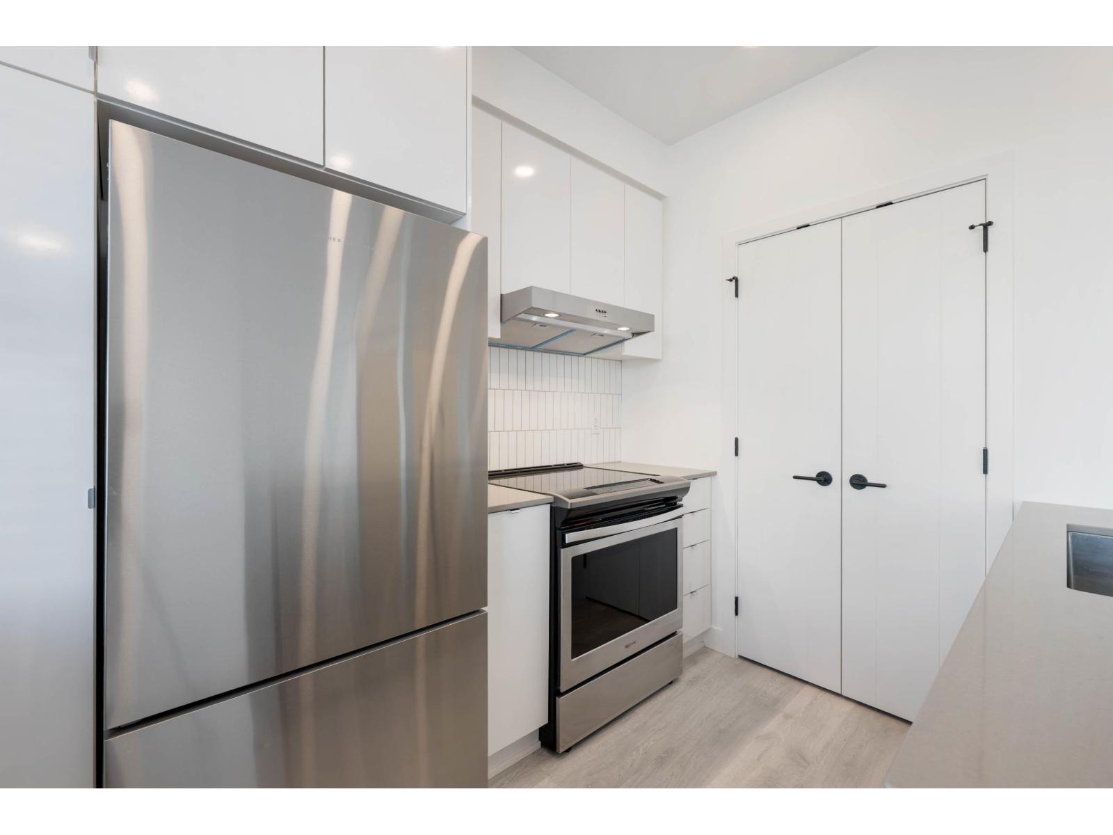 307 32828 Landeau Place, Abbotsford, British Columbia  V2S 0M4 - Photo 10 - R3076390