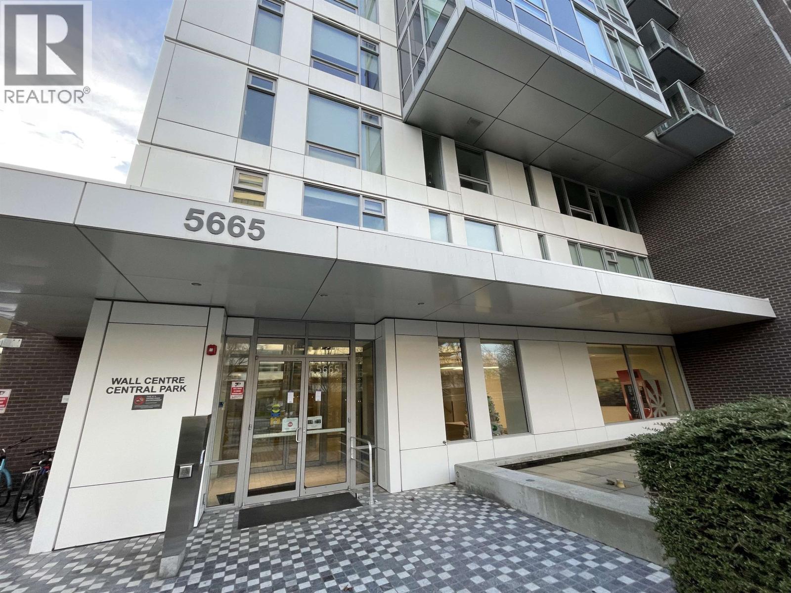 818 5665 Boundary Road, Vancouver, British Columbia  V5R 0E4 - Photo 2 - R3075761